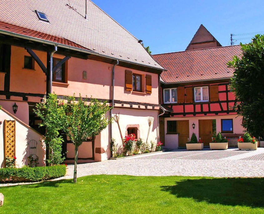 Cour intérieure du Clos des Raisins, Beblenheim