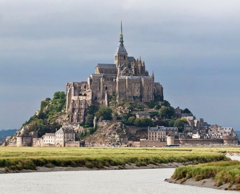Mont St Michel (Photo by DAVID ILIFF. License: CC-BY-SA 3.0)